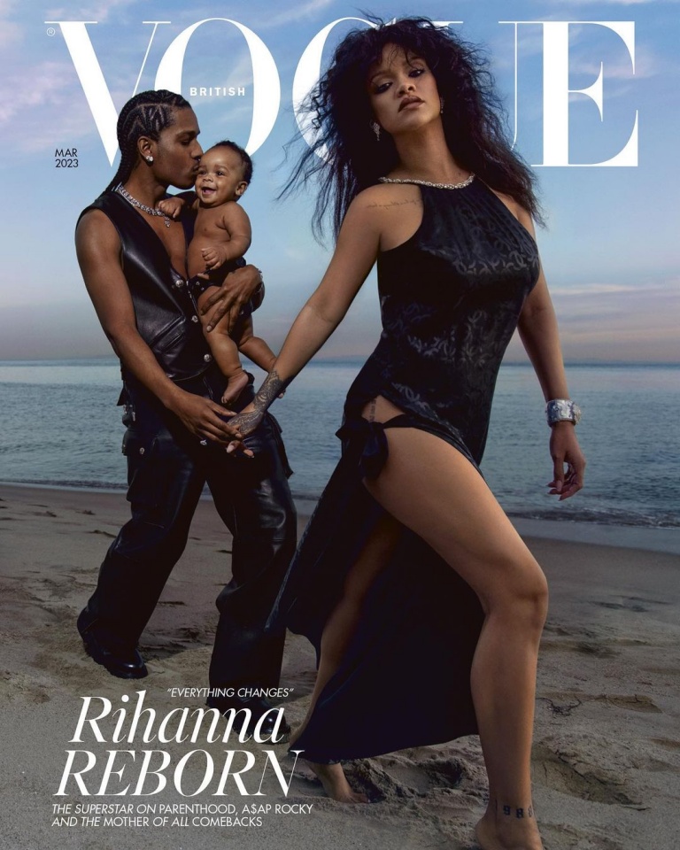 Rihanna em rara sessão fotográfica com o marido e  filho