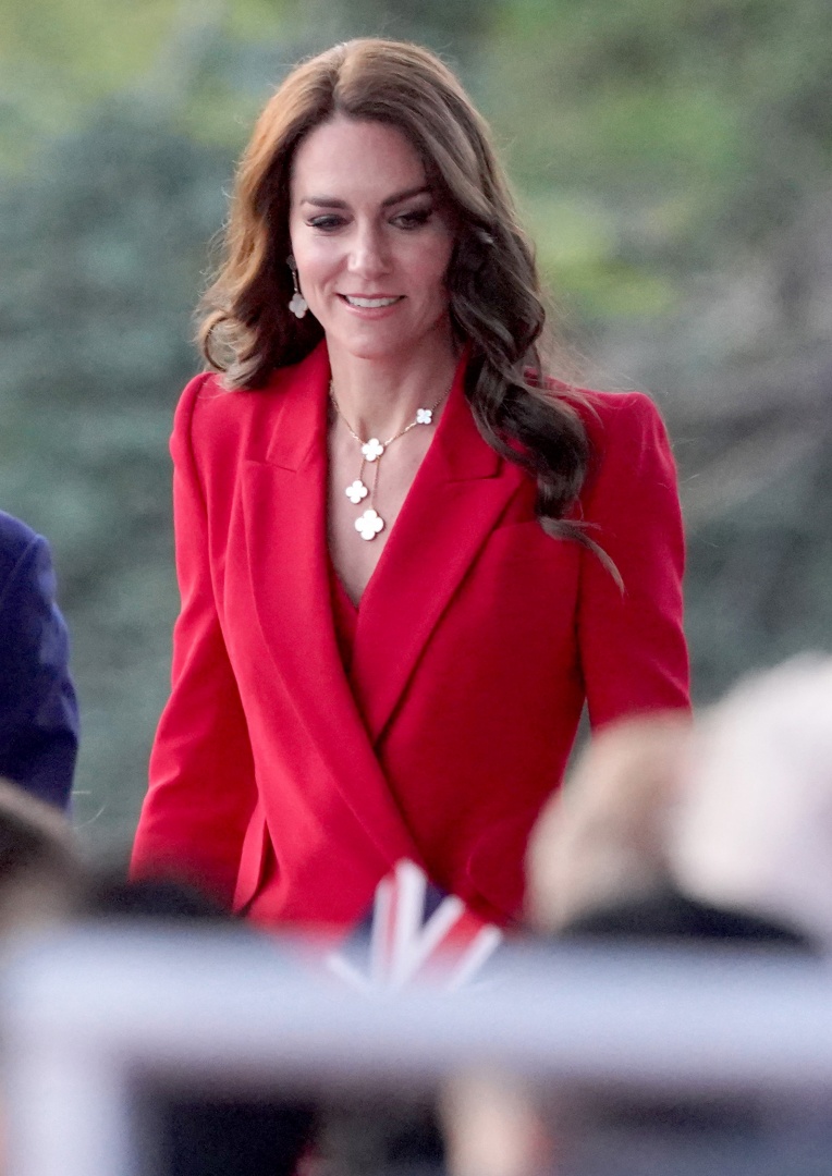 O espetacular look de Kate para o concerto da coroação