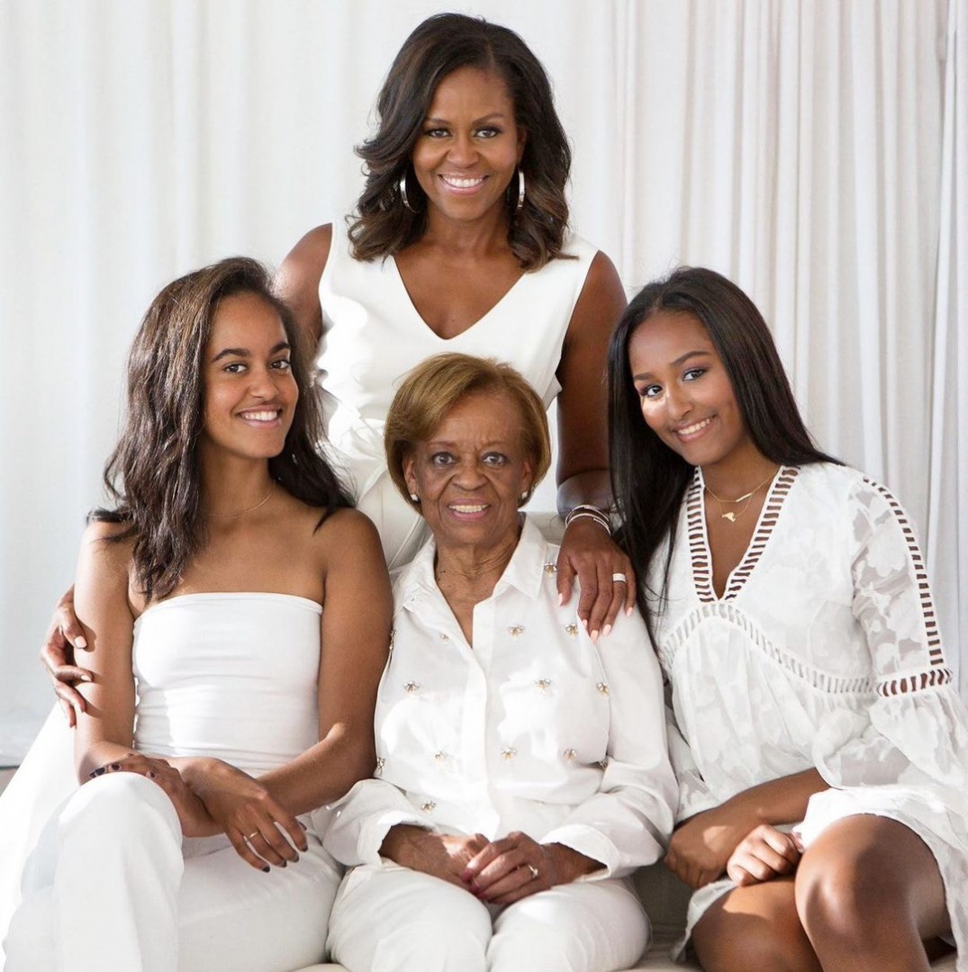 Michelle e Barack Obama celebram o dia da mãe