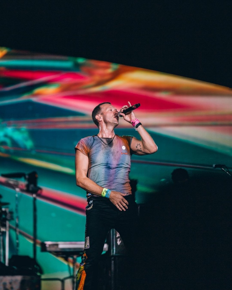 Coldplay levam Coimbra ao rubro no primeiro concerto em Portugal