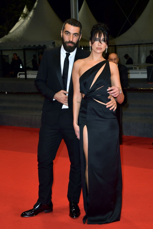Dua Lipa assume novo amor na passadeira vermelha de Cannes