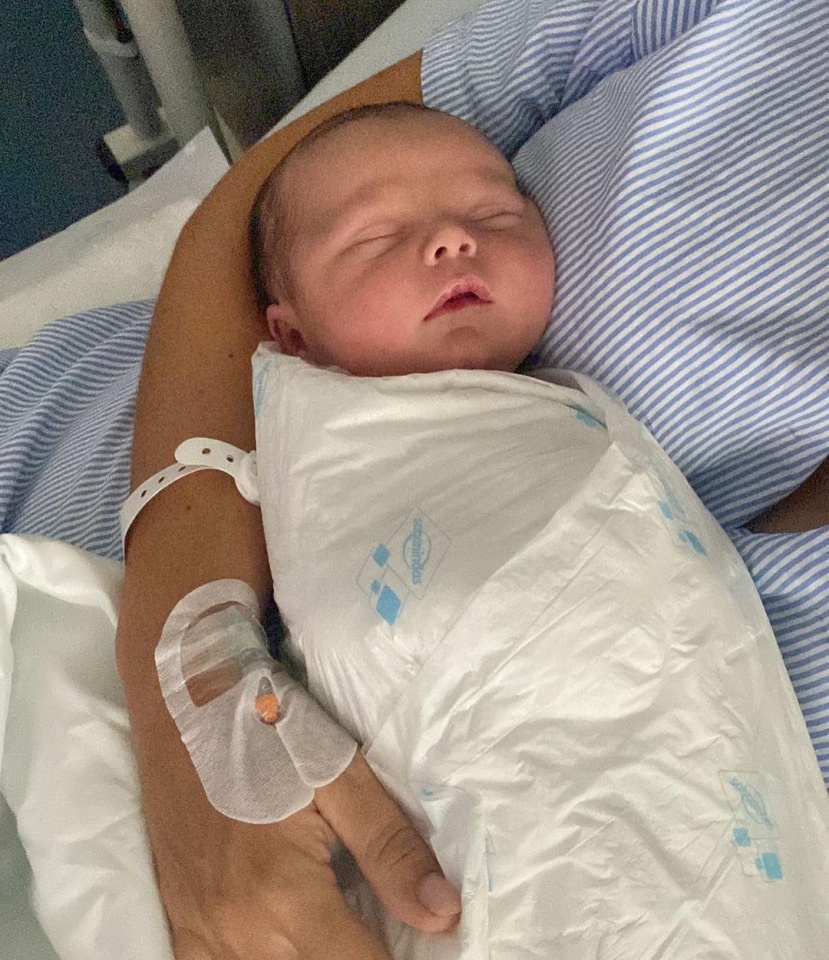 Carina Caldeira encanta com novas fotografias do filho recém-nascido