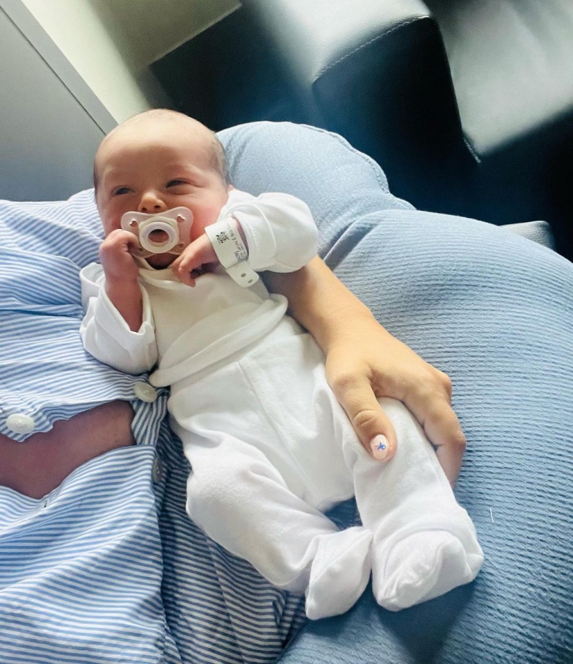 Carina Caldeira encanta com novas fotografias do filho recém-nascido