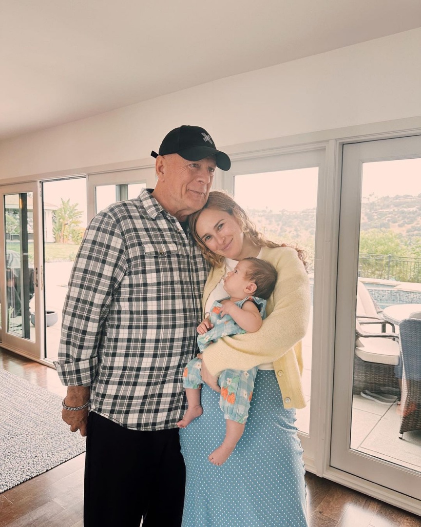 Bruce Willis com a filha e a neta
