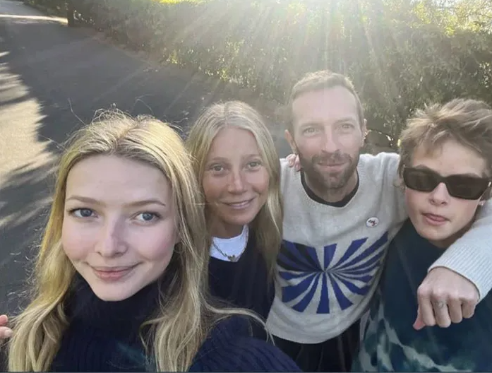 Gwyneth Paltrow mostra união da família com dedicatória ao marido atual e "ex"
