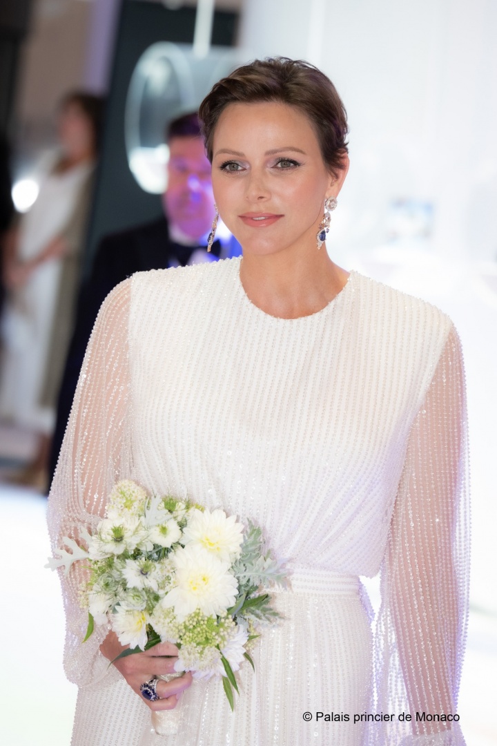 Princesa Charlene confessa  estar cansada dos rumores de crise no casamento