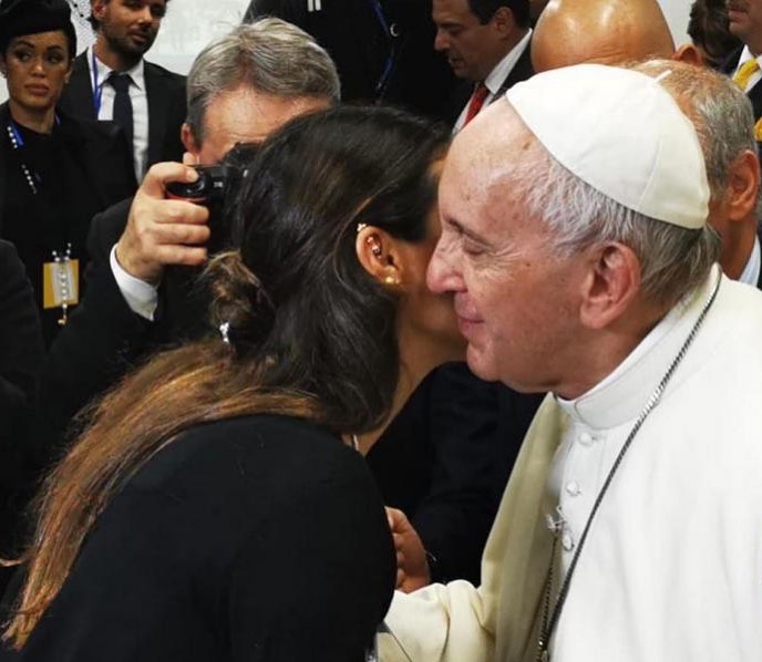 Cuca Roseta emocionou-se ao cantar para o Papa