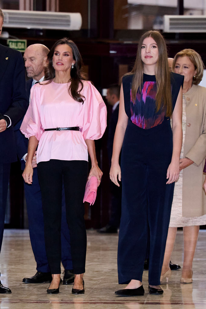 Infanta Sofia ousada num original "jumpsuit"