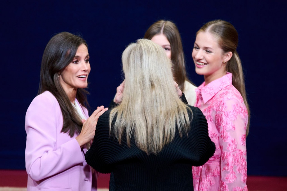 Letizia e as filhas rendidas à simpatia de Meryl Streep