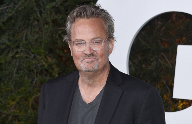 Famosos lamentam morte de Matthew Perry, o Chandler de 'Friends