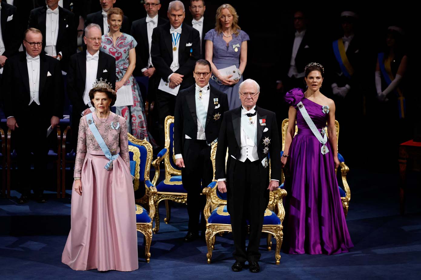 Família real sueca preside à gala do Prémio Nobel 2023