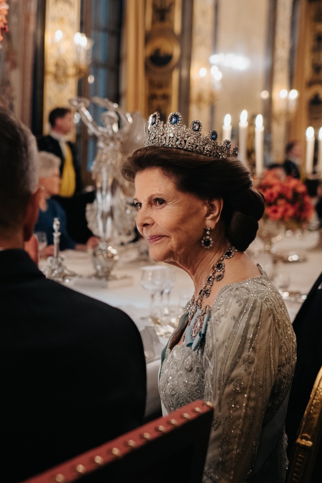 Desfile de tiaras no jantar de gala do Prémio Nobel