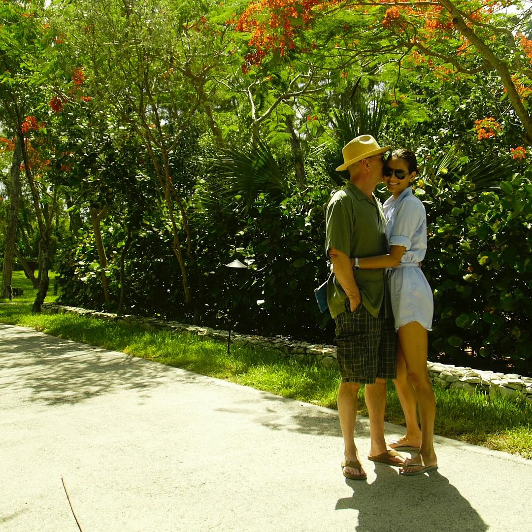 O casal em clima de paixão
