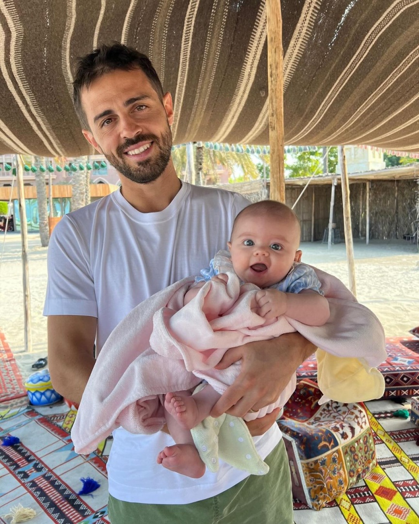 Bernardo Silva e Inês Degener Tomaz desfrutam de férias de sonho