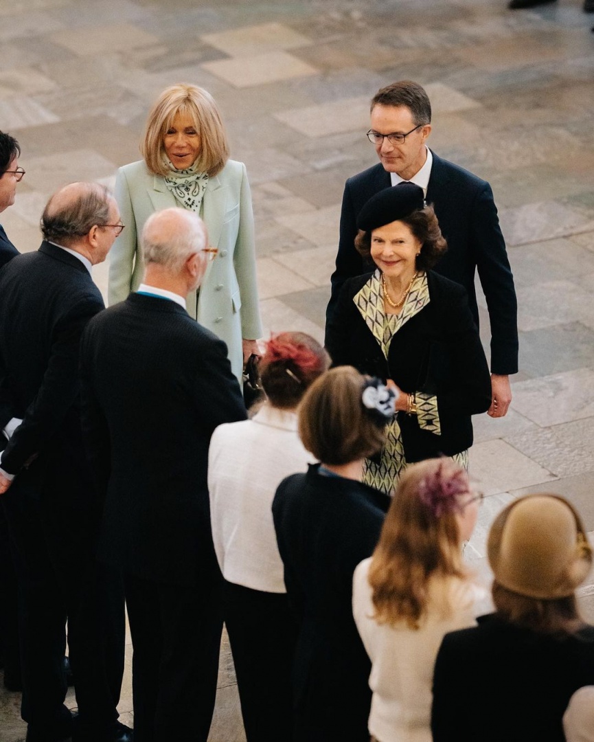Reis da Suécia recebem Brigitte e Emmanuel Macron