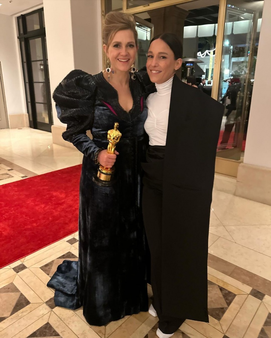 Ao lado de Emma Stone, a emoção de Carminho na noite dos Óscares