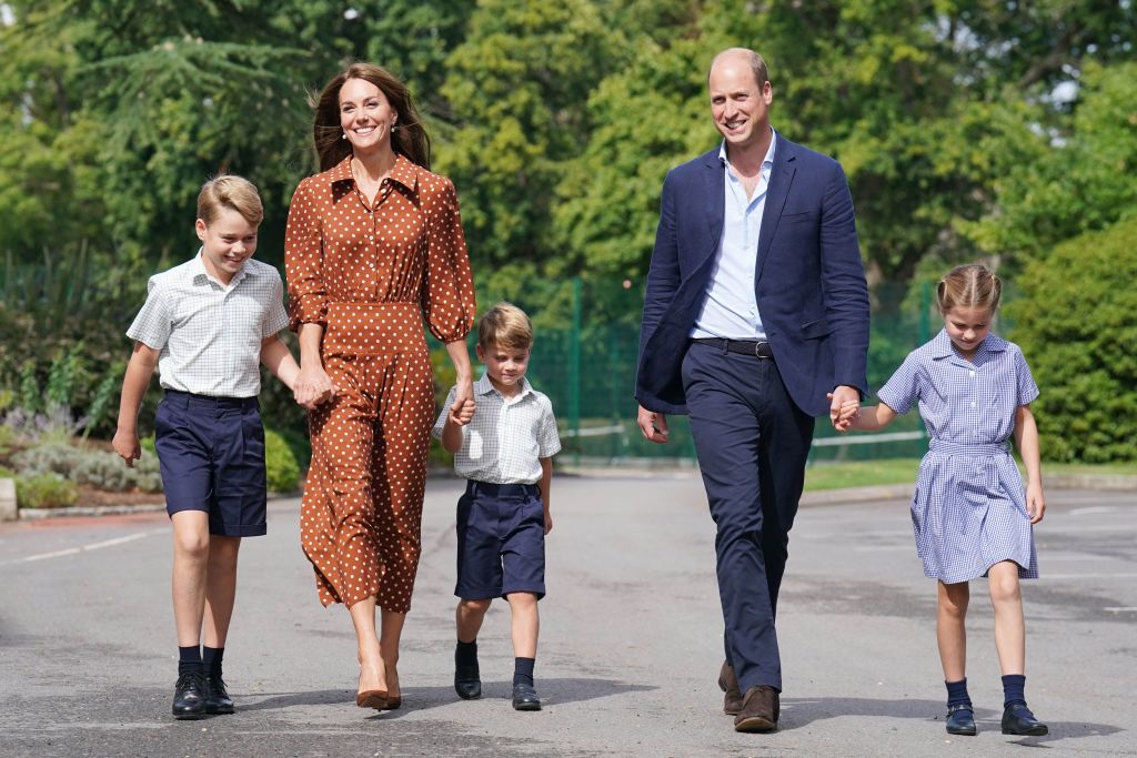 William e Kate com os três filhos
