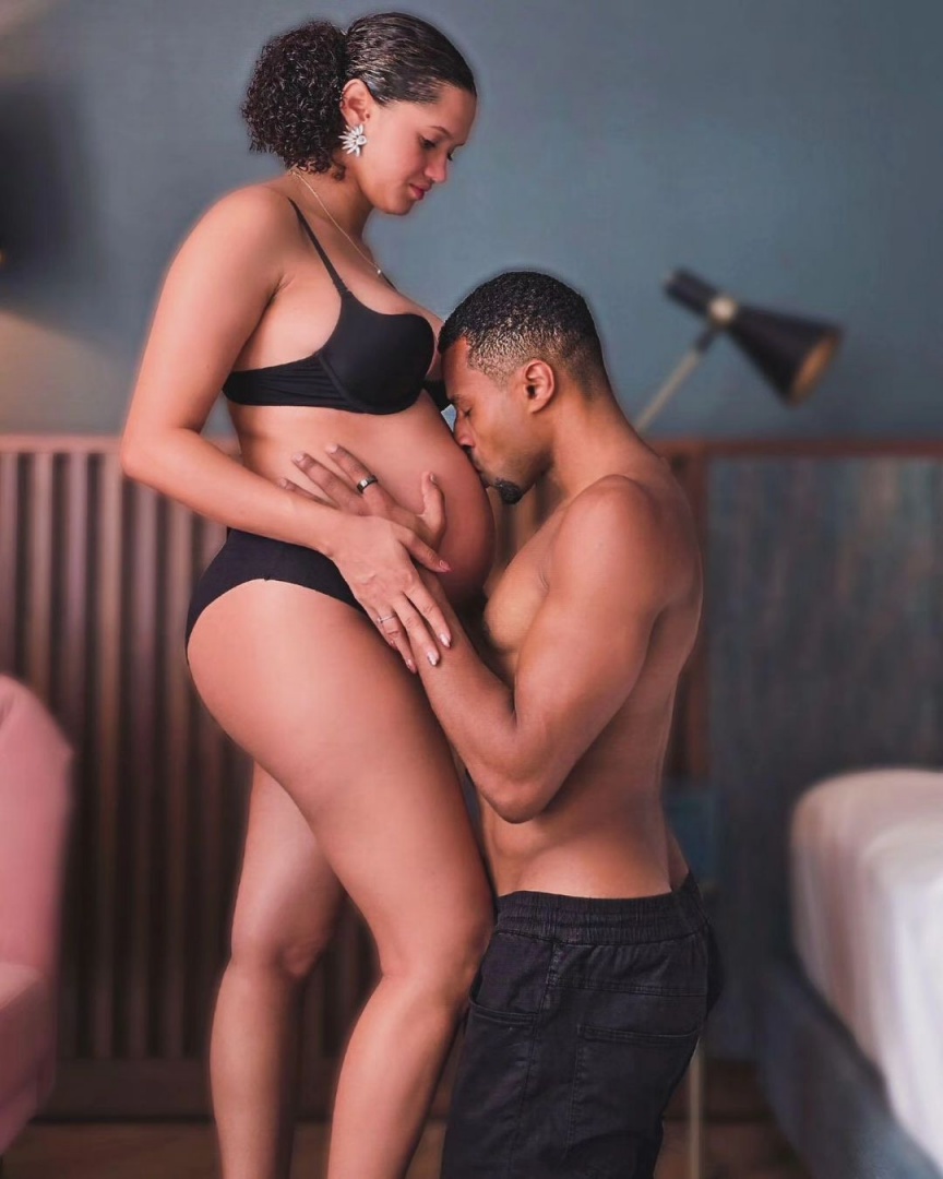 Nelson Évora assinala último trimeste da gravidez da namorada com uma nova foto