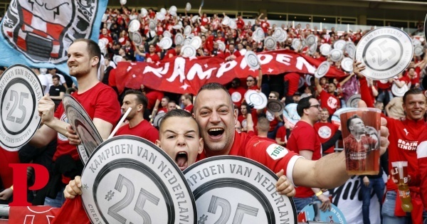 PSV Eindhoven conquista 25.º título da sua história
