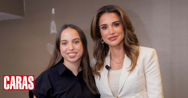 O visual tendência de Rania no reencontro com a filha, Salma, em Los Angeles