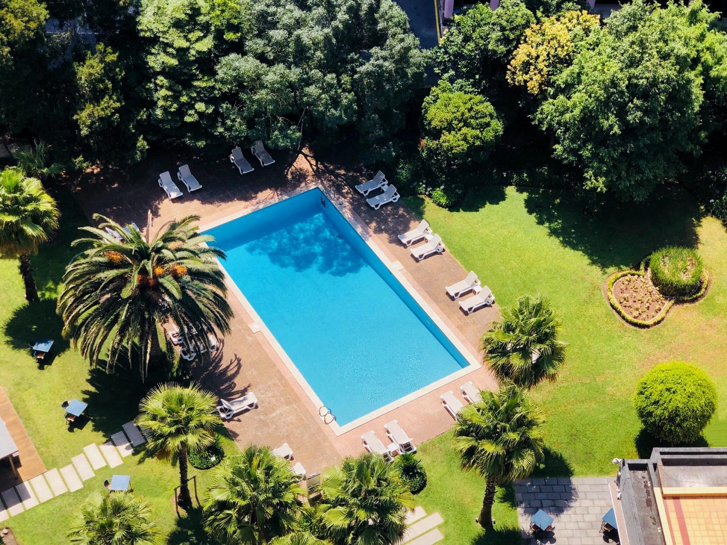 Desfrute de um "pool brunch", em Lisboa