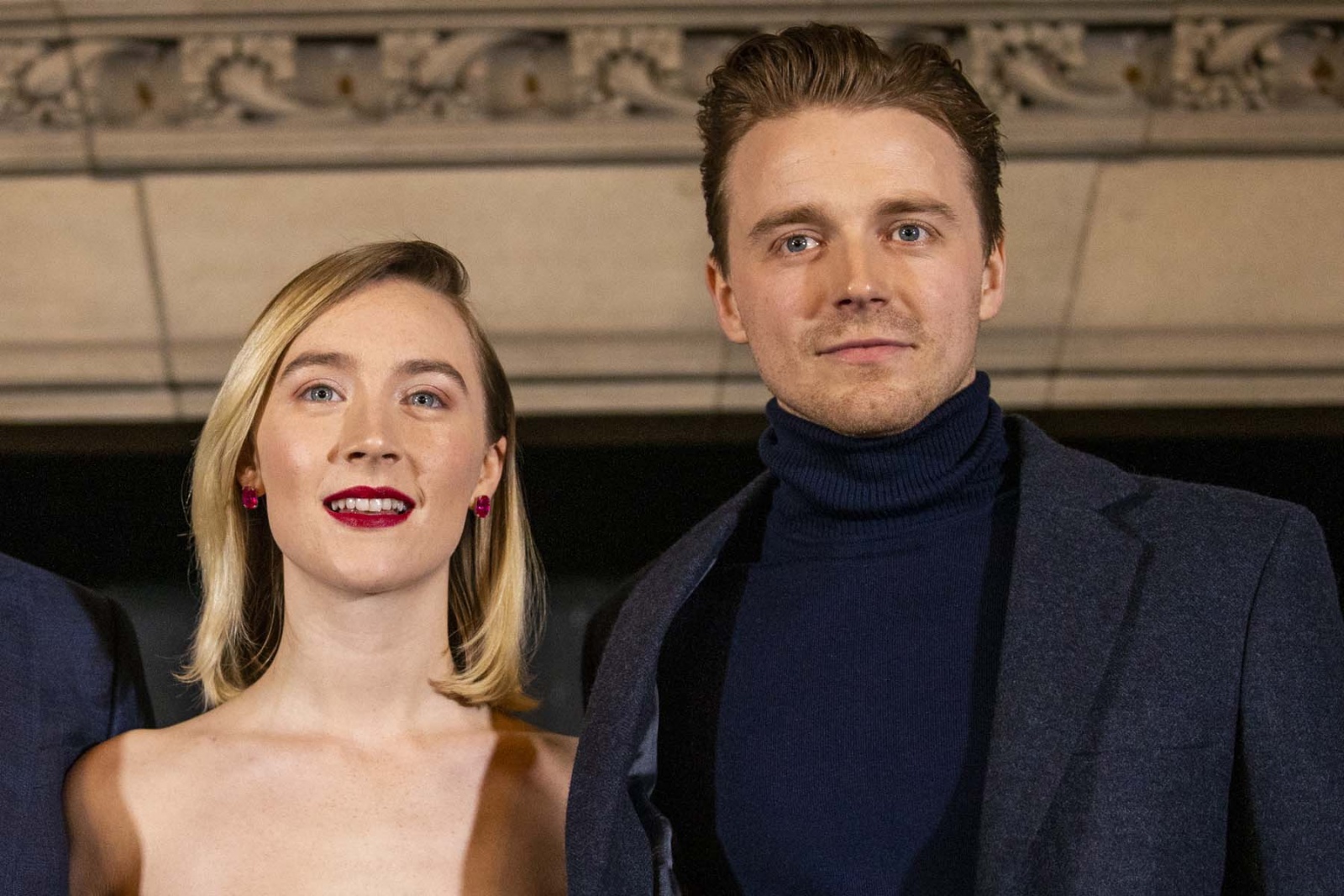 Saoirse Ronan e Jack Lowden casaram em segredo na Escócia, numa cerimónia muito discreta com amigos e família na Escócia.