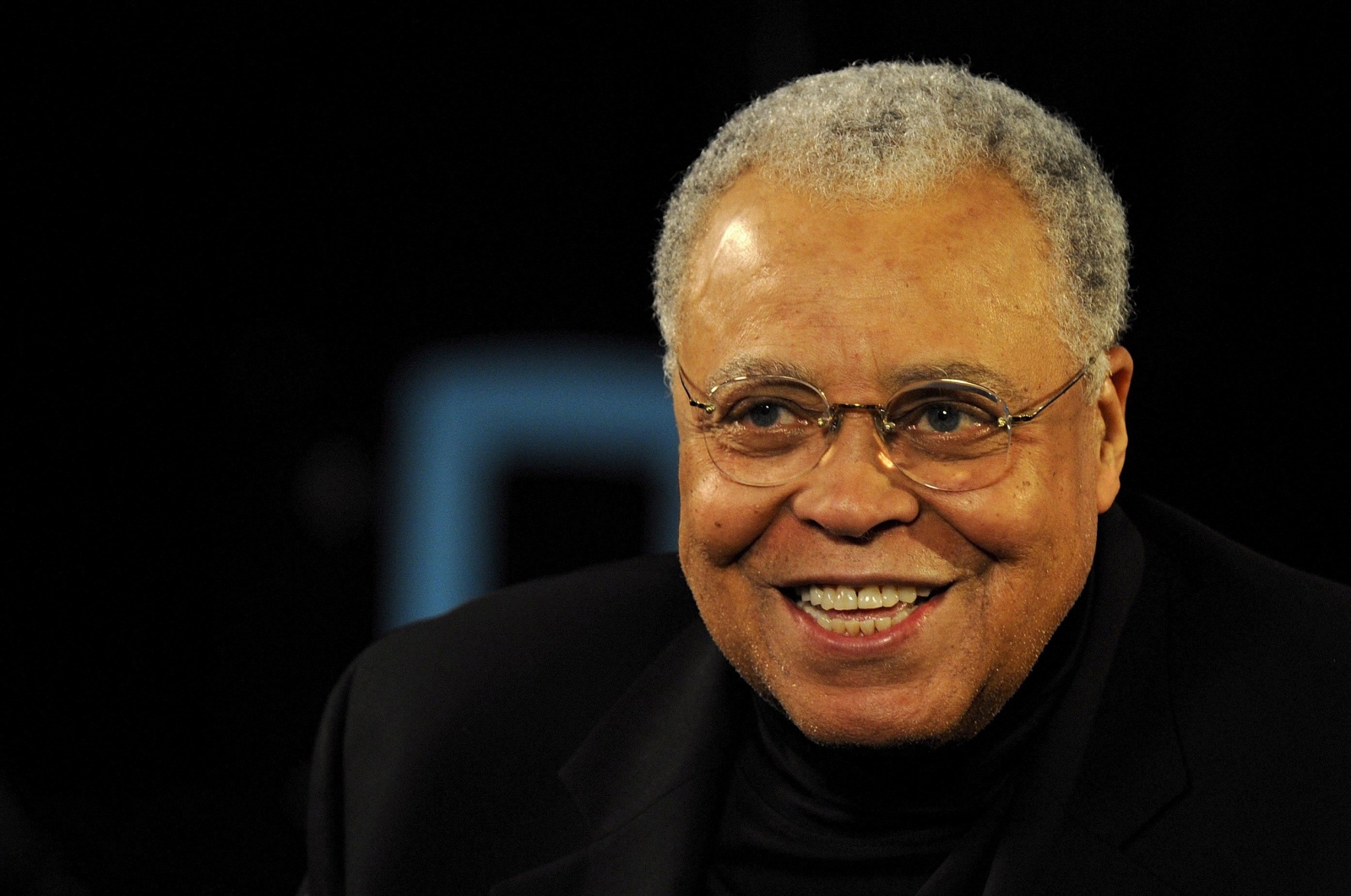 Ator e dublador James Earl Jones morreu aos 93 anos