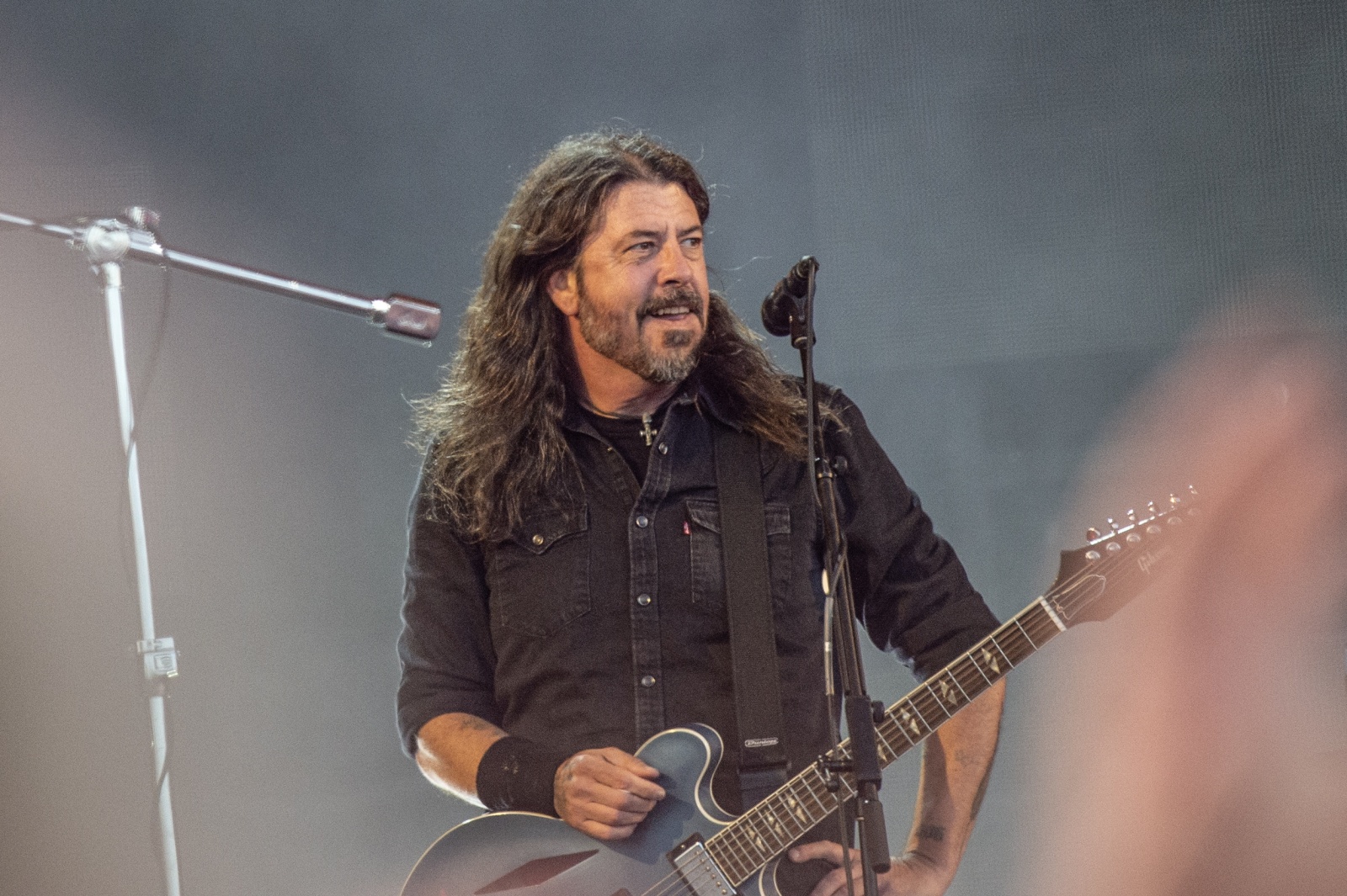 Dave Grohl da Foo Fighters teve uma filha fora do casamento