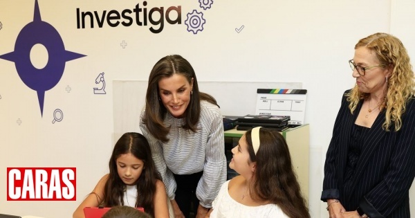 Rainha Letizia inaugura o ano letivo de escola básica na sua terra natal