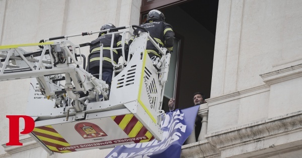 Associação de ex-deputados manifesta “repúdio” pelo protesto do Chega no Parlamento