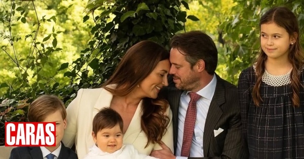 Príncipes Felix e Claire do Luxemburgo partilham imagem de família